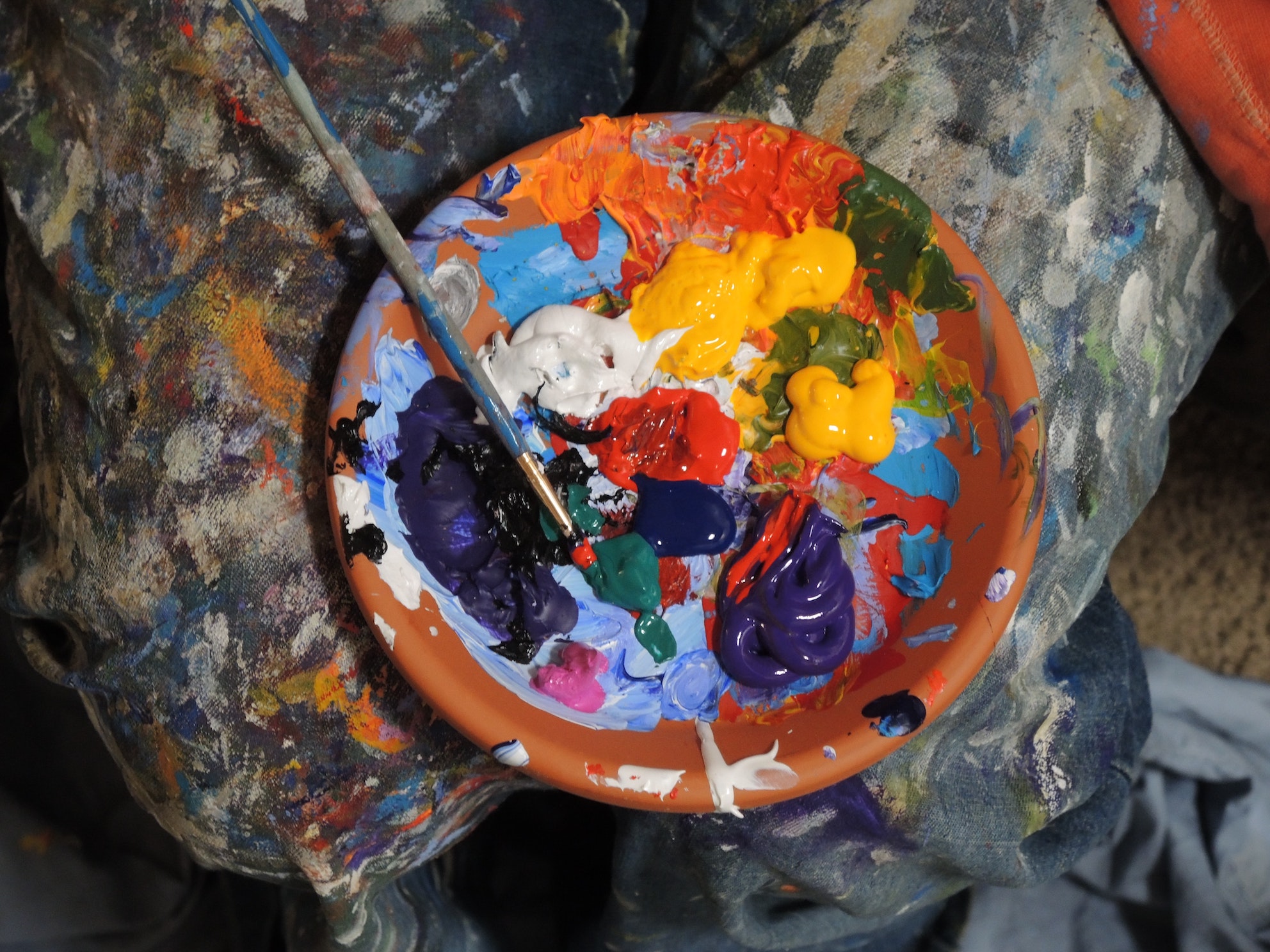 Link to full downloadable ESL video lesson plan on the themes of art and blind painters – ideal for A2–B1 students
