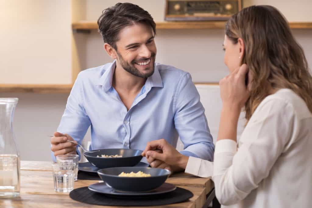 Cover image for the ESL video lesson plan Healthy Romantic Relationships