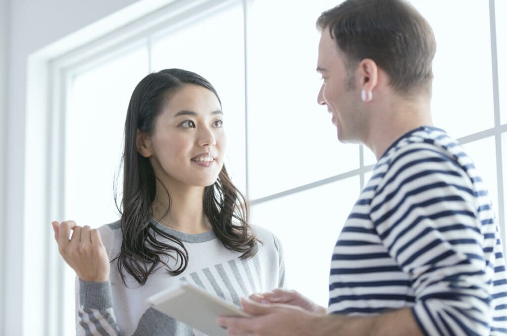 Cover image for the ESL video lesson plan How To Be Better at Conversation