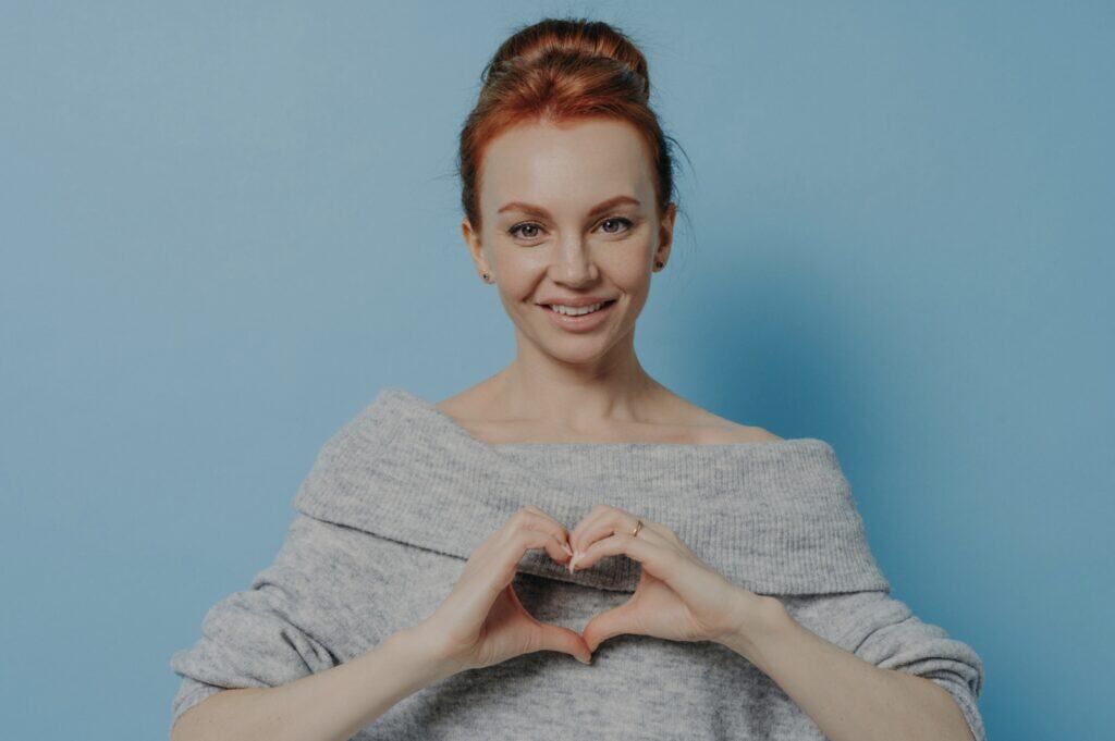 Cover image for the ESL video lesson plan The Benefits of Kindness