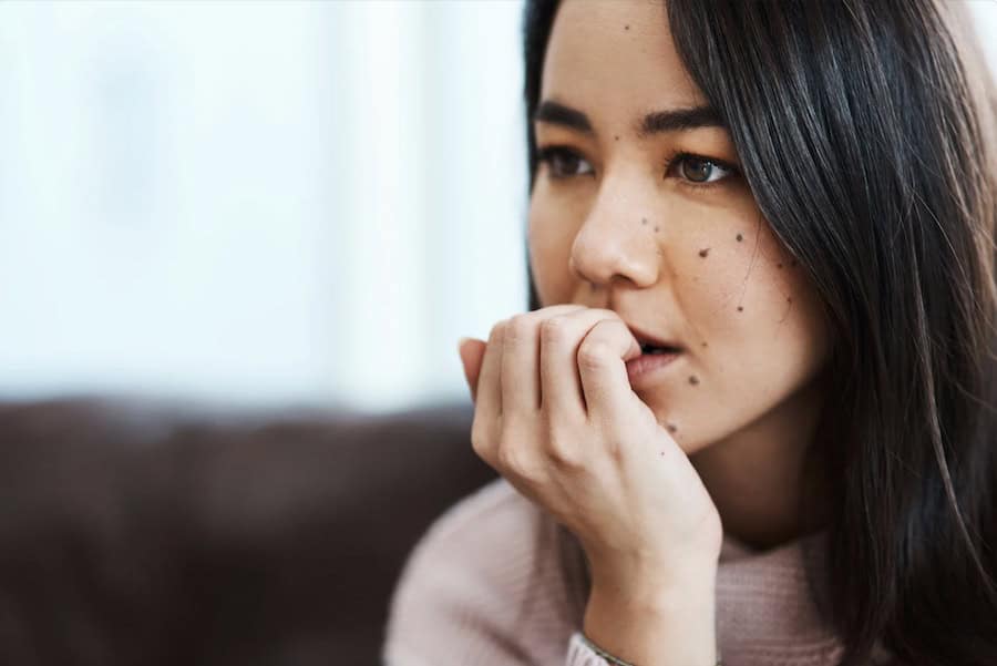 Cover image for ESL video lesson plan exploring self-doubt and impostor syndrome – ideal for B1–B2 students